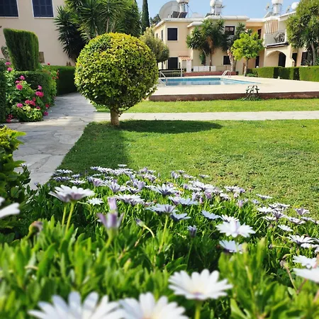 Seaside Private Garden Terrace Bbq And Pool Paphos