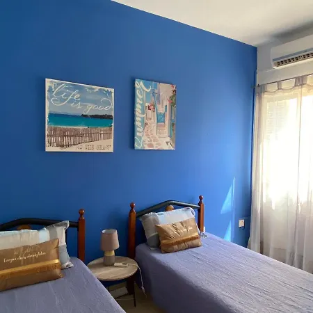 Apartment Seaside Private Garden Terrace Bbq And Pool *